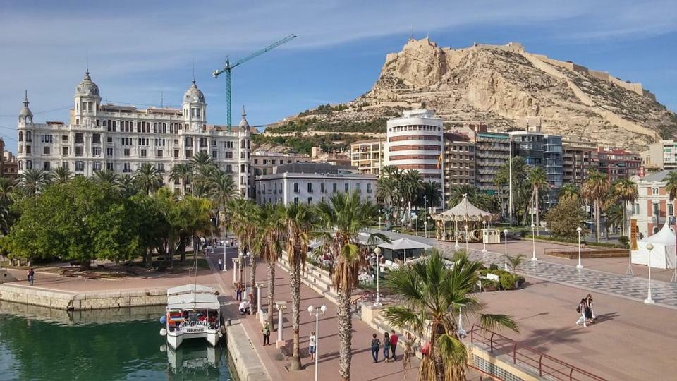 Casco Historico Apartment Alicante Bagian luar foto